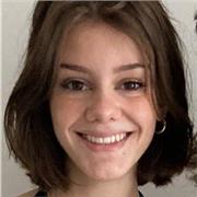 je suis étudiante en design et je souhaite vous aider pour les devoirs !